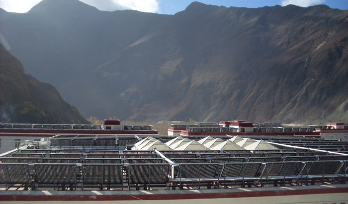 图片默认标题_fororder_皇明太阳能采暖应用案例——西藏藏木太阳能采暖工程