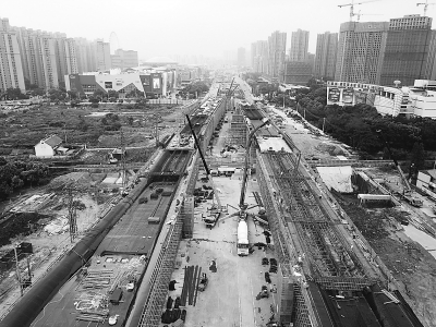 （交通运输列表 三吴大地南京 移动版）南京大桥北路高架段现浇梁施工