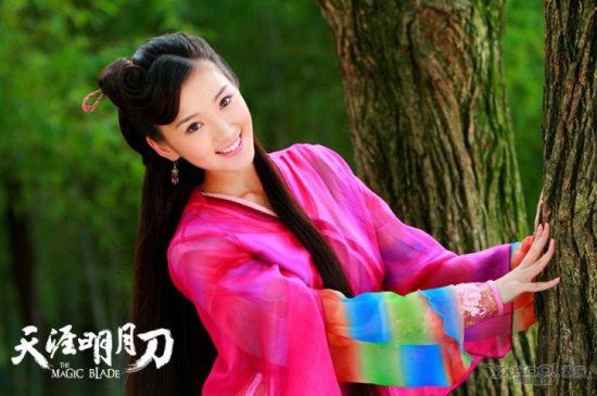 女星古装同角色美貌PK：郑爽艳俗杨幂娇嫩佟丽娅惊艳