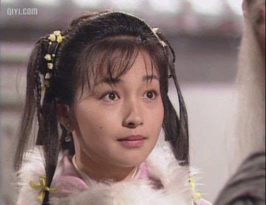 女星古装同角色美貌PK：郑爽艳俗杨幂娇嫩佟丽娅惊艳