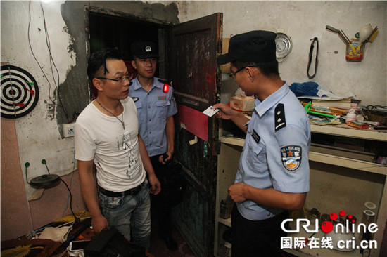 【法制安全】重庆九龙坡警方提前筹划 全警动员为师生护航