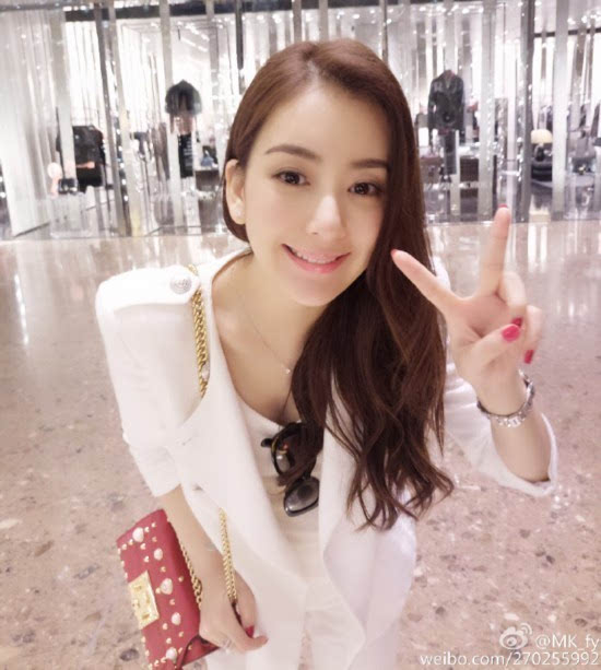郭富城方媛结婚 29岁"天王嫂"方媛娇美照