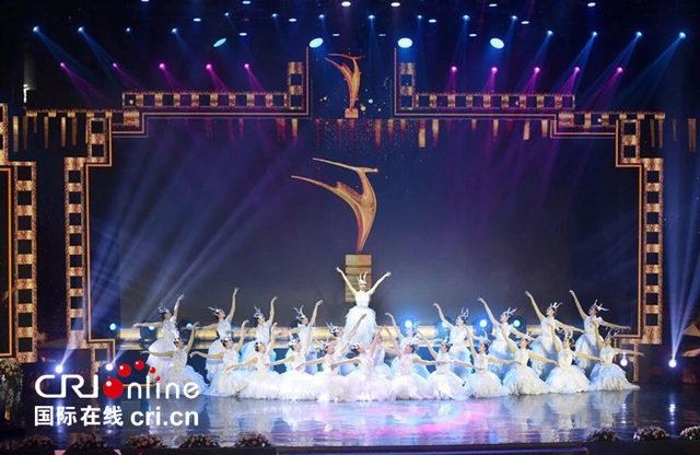 海外媒体人受邀参加第14届中国长春电影节开幕式