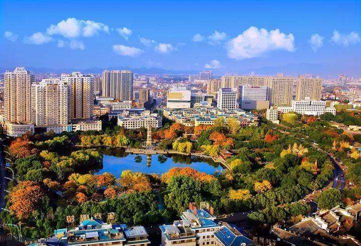 构建绿色出行生态圈 曹操专车开启义乌美好旅