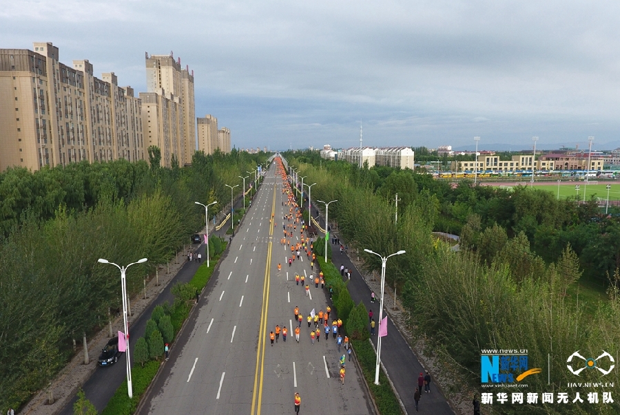 航拍：第七届宁夏黄河金岸（吴忠）国际马拉松赛