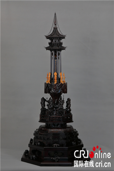 （供稿 文体列表 三吴大地苏州 移动版）钟锦德红木雕刻艺术展在苏州博物馆开展