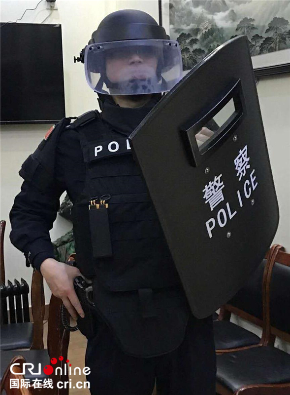 武汉光谷步行街警务综合服务站一年抓百名逃犯