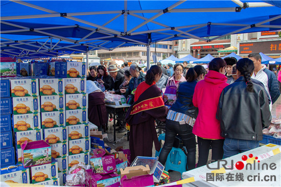 图片默认标题_fororder_9、活动现场 摄影  刘斌.JPG