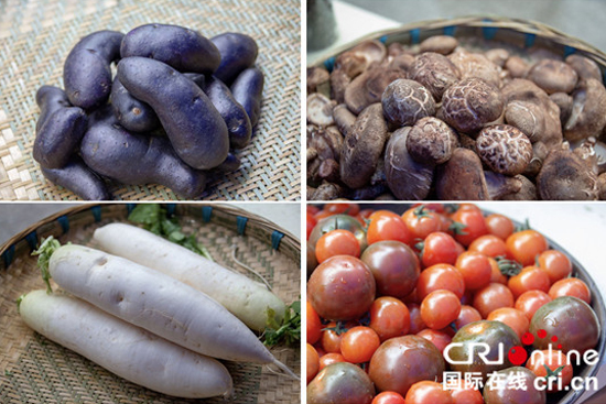 图片默认标题_fororder_7、理塘生态农产品展销  摄影  刘斌