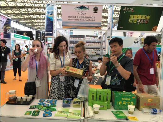 青钱消渴迪可莱茶在2018中国（上海）国际营养健康产业博览会备关注与追捧