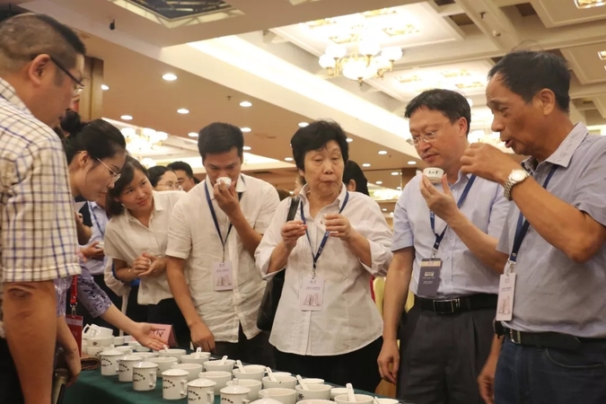 陈年正山小种红茶标准与功效研讨会暨标准发布会顺利举办