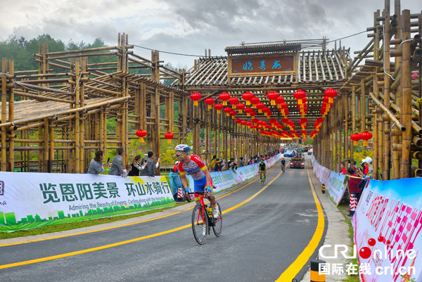 图片默认标题_fororder_乡村赛道一景