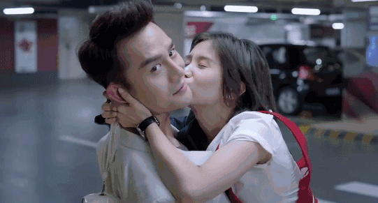 《欢乐颂2》剧透：安迪未婚先孕 曲筱绡家破产