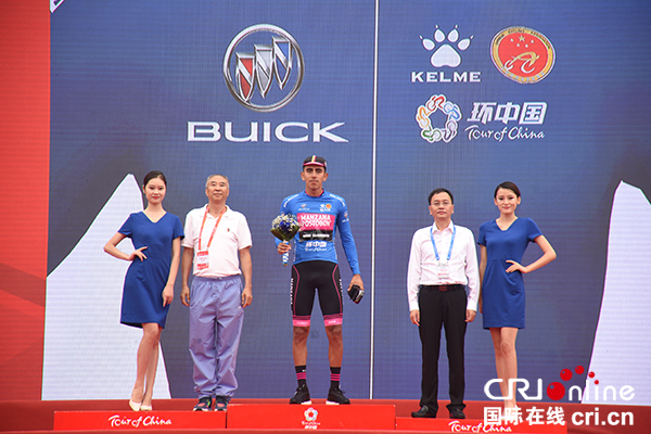 图片默认标题_fororder_哥伦比亚曼萨纳车队的莫拉诺获得蓝杉（摄影--徐琴）