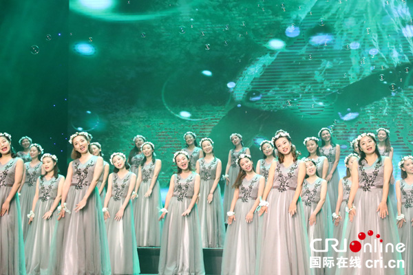 图片默认标题_fororder_鲁家园幼儿园教师合唱《嘀哩嘀哩》