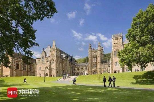 （导航成都）英国首相访华与中国达成的教育合作项目在成都新津落户 曾培养出多位诺贝尔奖学者