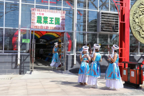 “第二届青龙板栗节”在七彩青龙·自然城盛大开幕