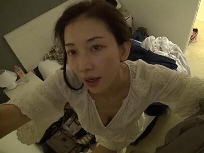 明星素颜看年纪，杨颖和年纪很吻合，谭松韵才叫嫩