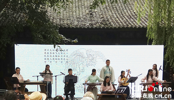 图片默认标题_fororder_艺术节现场（摄影-郭吉）3