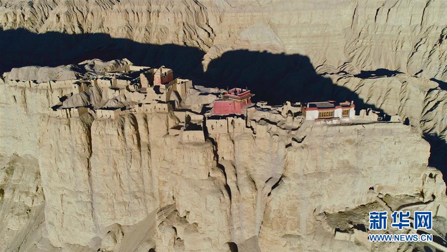 探访神秘的西藏古格王国遗址