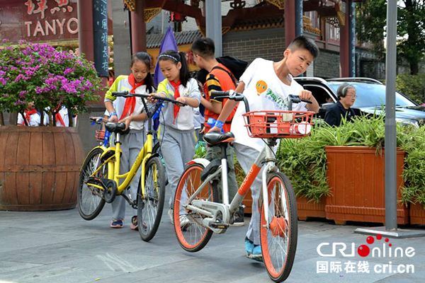 图片默认标题_fororder_活动现场（成都市旅游局-供图）