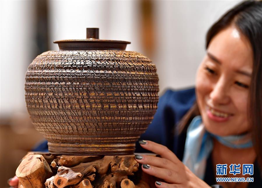 第二十一届唐山中国陶瓷博览会在河北唐山开幕