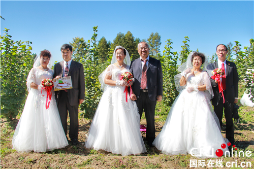 【黑龙江】中国农民丰收节之红宝石集体婚礼在哈尔滨市通河县举办