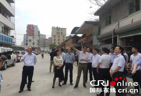 汕头市政协主席谢泽生带队到龙湖区调研创文强管工作