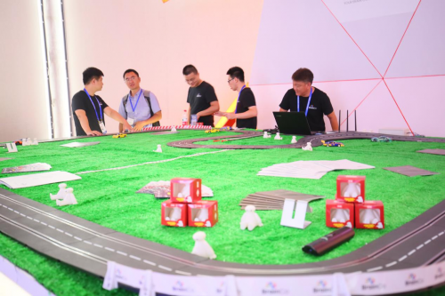 世界人工智能大会AI+应用体验展 七大主题展带你玩转未来