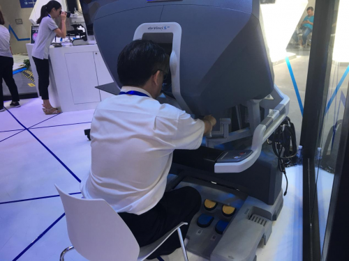 世界人工智能大会AI+应用体验展 七大主题展带你玩转未来