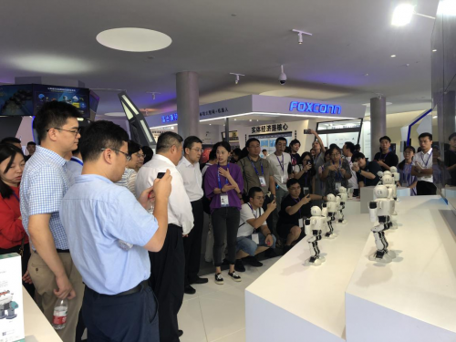世界人工智能大会AI+应用体验展 七大主题展带你玩转未来