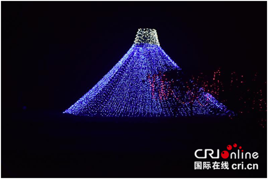 （供稿 文体列表 CHINANEWS带图列表 移动版）2018苏州太湖灯花节正式启幕