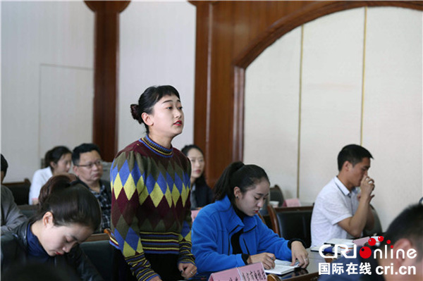 图片默认标题_fororder_3、新闻发布会现场（甘孜州旅游发展委员会-供图）