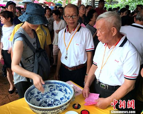 臺(tái)灣寫真：臺(tái)灣中秋歡樂多 家家戶戶話團(tuán)圓