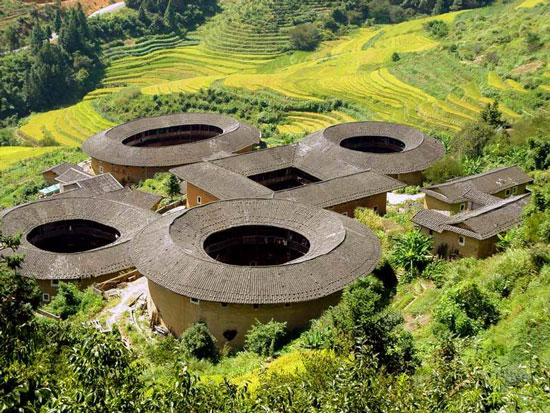 Dito lang sa Fujian may Hakka Tulou