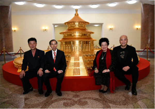 中国国际文化传播中心向朝鲜赠送艺术珍品