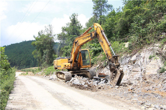 【区县联动】【丰都】丰都高家镇：改扩建道路助力乡村旅游