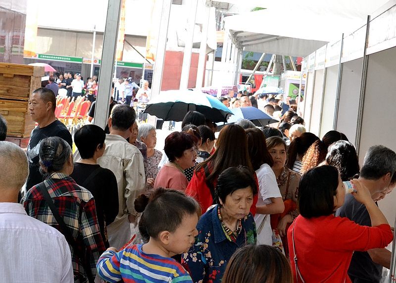 （导航绵阳，移动端）江油市首届“中国农民丰收节”暨特色农产品展示展销会举行