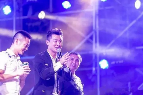 2018千岛湖啤酒音乐节现场万人狂欢 啤酒小镇圆满收官 2018千岛湖啤酒音乐节现场万人狂欢 啤酒小镇圆满收官