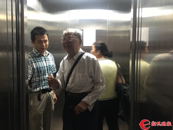 沪房管局：加装电梯“门槛”适当放宽 居民意愿和共识摆在首位
