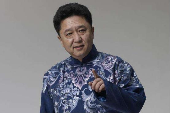 于谦到底有多少钱？60亩马场 带3保镖泡温泉