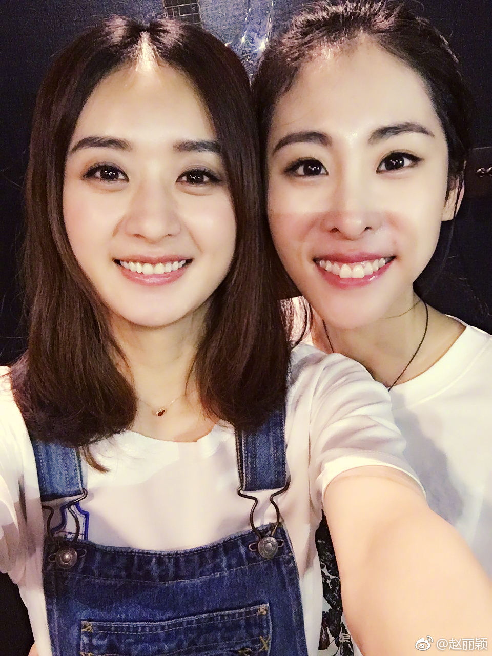 赵丽颖张碧晨同框 赵丽颖粉丝：颖宝最美！