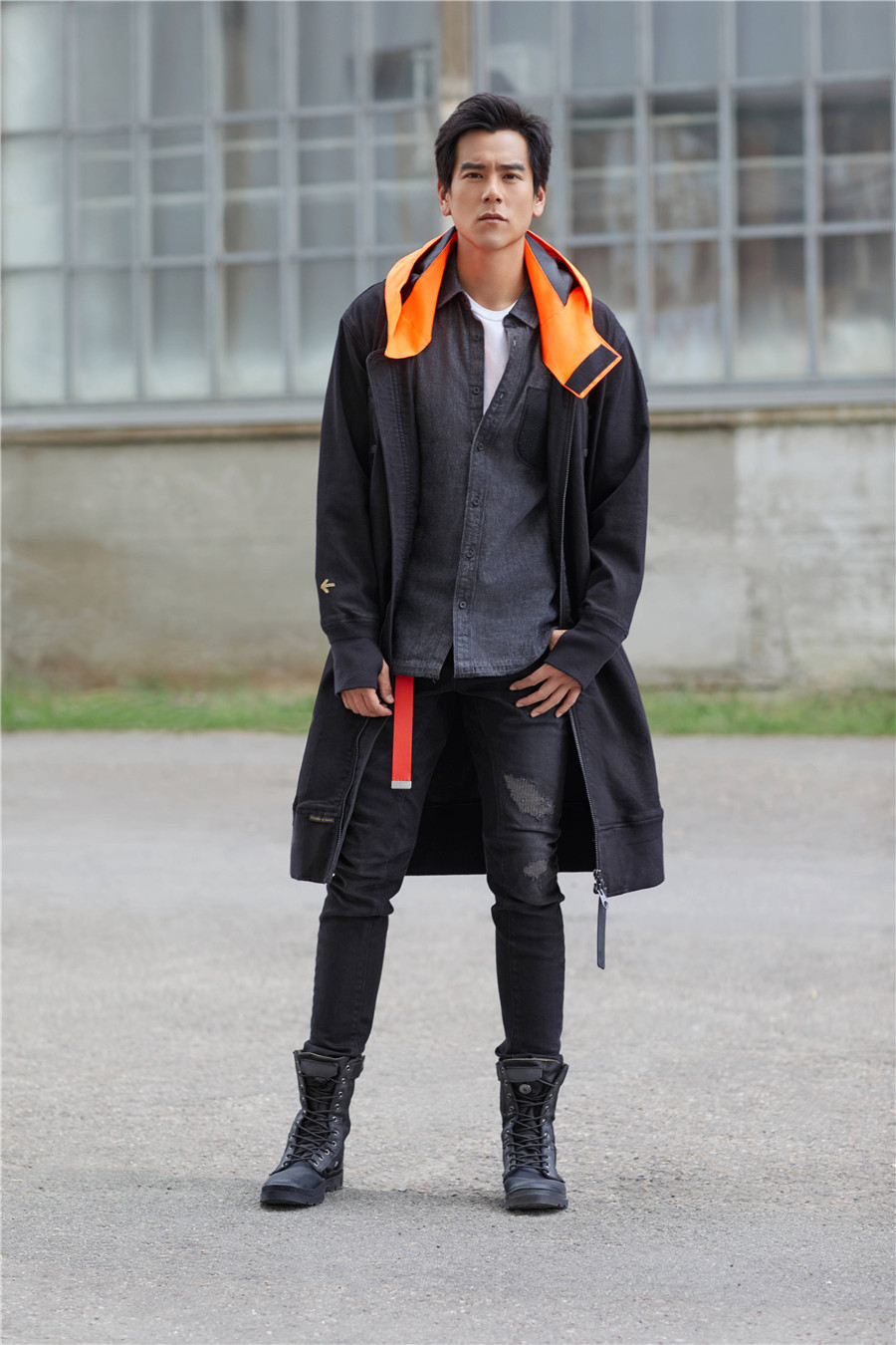 彭于晏最新大片曝光 街头感十足