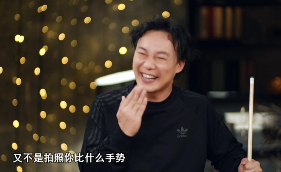 《中国新歌声》导师阵容曝光 周杰伦那英搞笑打台球