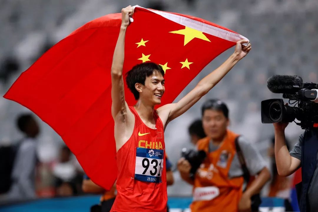 我爱你,中国!我爱你,五星红旗!