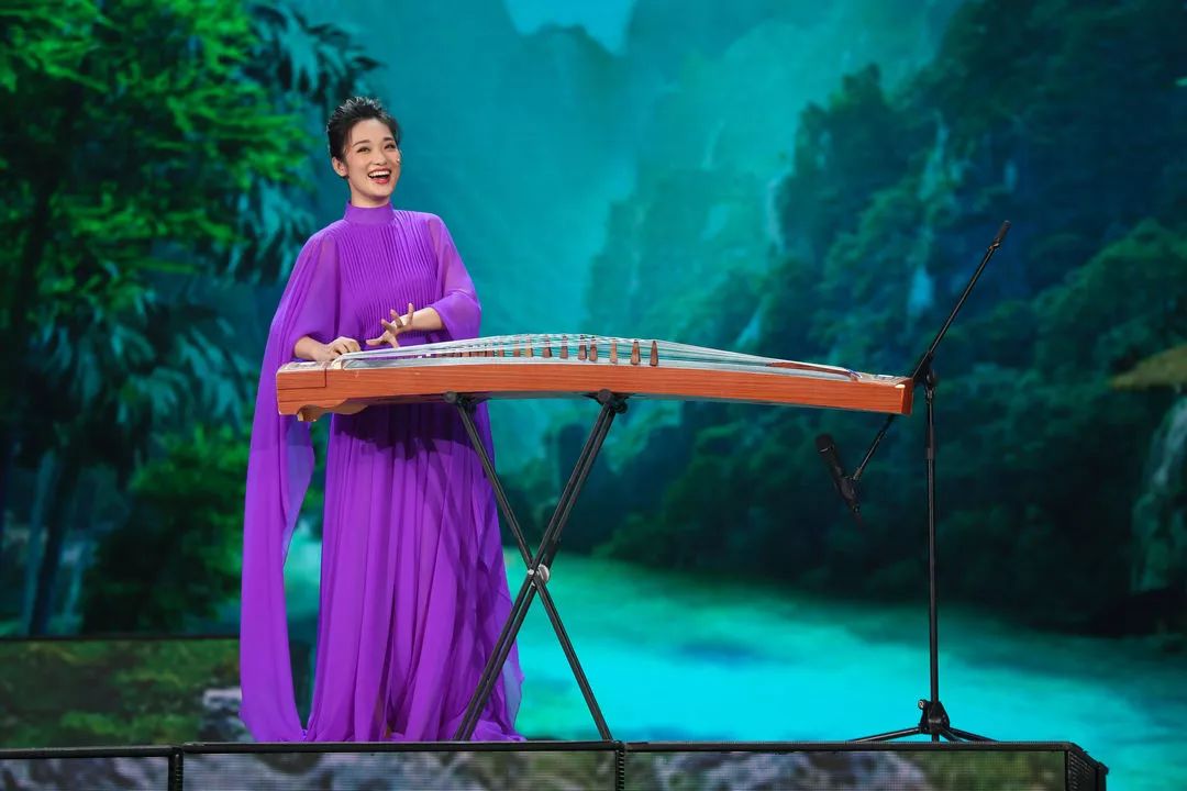 更新版:栉风沐雨一甲子 中国电视再出发--中央