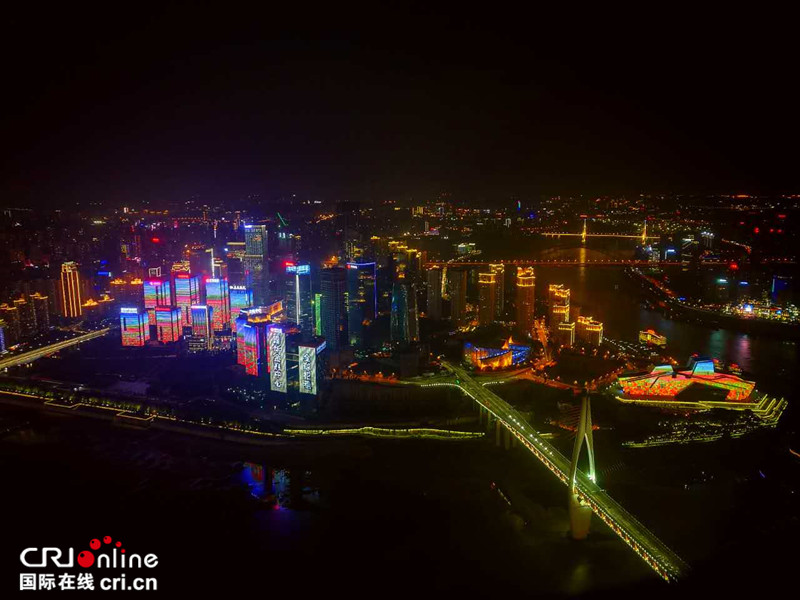 无边栏 客户端【CRI专稿 列表】鸟瞰山城立体夜景 重庆制高点WFC观景台开放 无边栏 客户端【CRI专稿 列表】鸟瞰山城立体夜景 重庆制高点WFC观景台开放