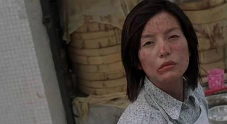 全是套路!剧里明星怎么扮丑又怎么变漂亮的?