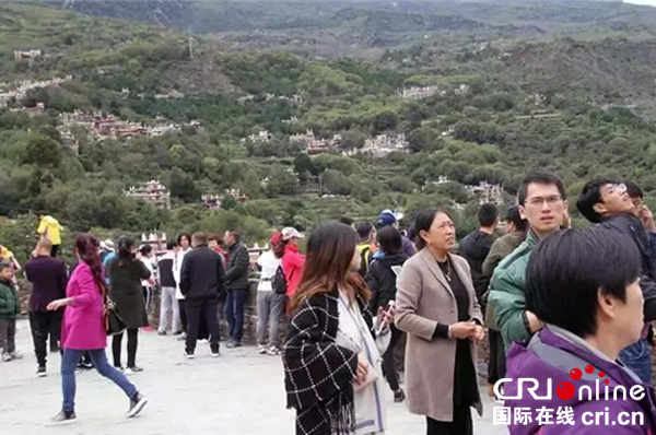 图片默认标题_fororder_丹巴甲居藏寨受欢迎（甘孜州旅游发展委员会-供图）