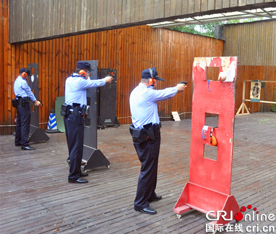 重庆北碚警方开展防恐防爆实弹射击训练